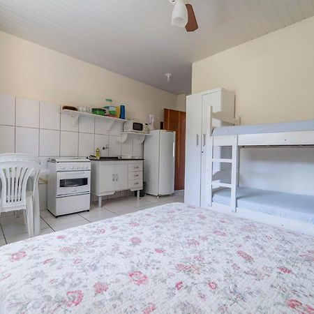 Residencial Mariscalia 2/4 Appartement Bombinhas Buitenkant foto